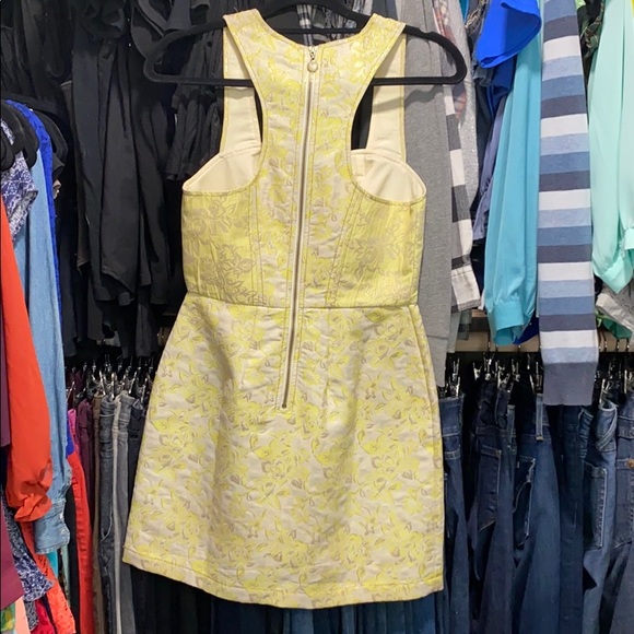 Kimchi blue size 4 yellow floral print dress - Picture 6 of 9